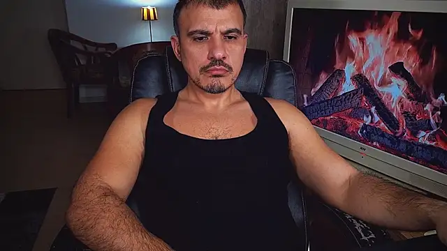 Snapshot of officeman7 chatting on 01-16-25, 03:56 officeman7 online show from 01-16-25, 03:56