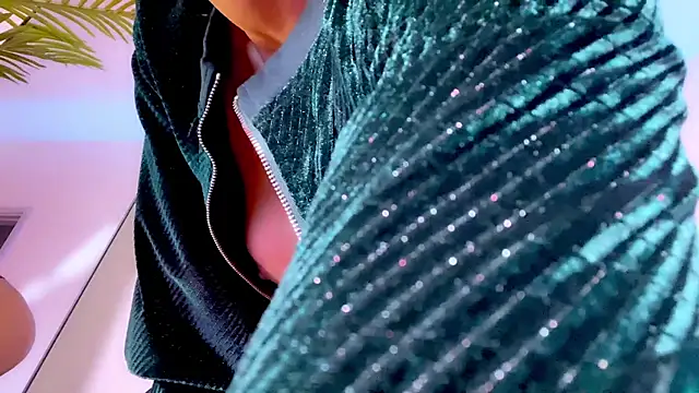 IzanamiTime online show from 12-20-25, 04:08