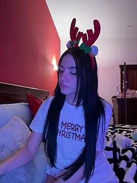 Snapshot of ShannonShanny chatting on 12-23-24, 07:52 ShannonShanny online show from 12-23-24, 07:52