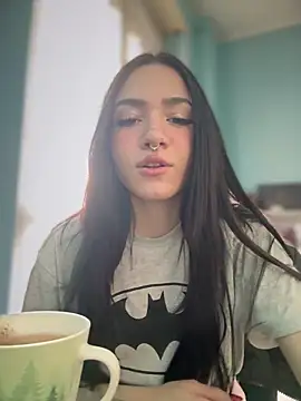 Snapshot of ShannonShanny chatting on 01-21-25, 10:41 ShannonShanny online show from 01-21-25, 10:41