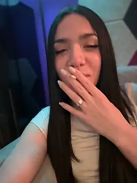 Snapshot of ShannonShanny chatting on 03-19-25, 08:54 ShannonShanny online show from 03-19-25, 08:54