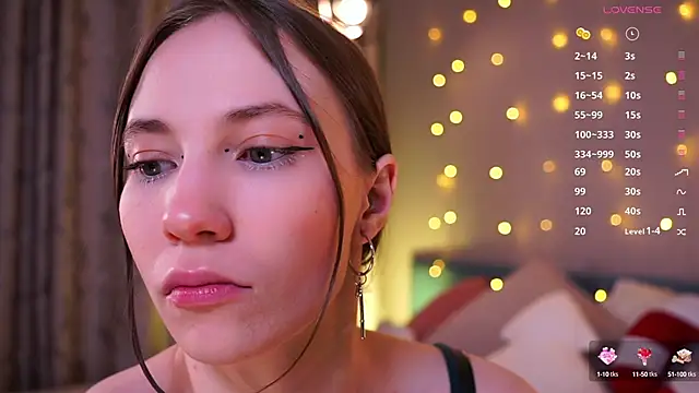 askaudrey  online show from 01-03-25, 05:10