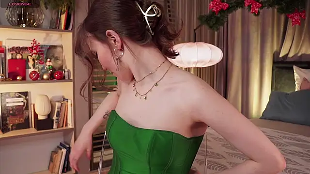 askaudrey  online show from 01-05-25, 01:58