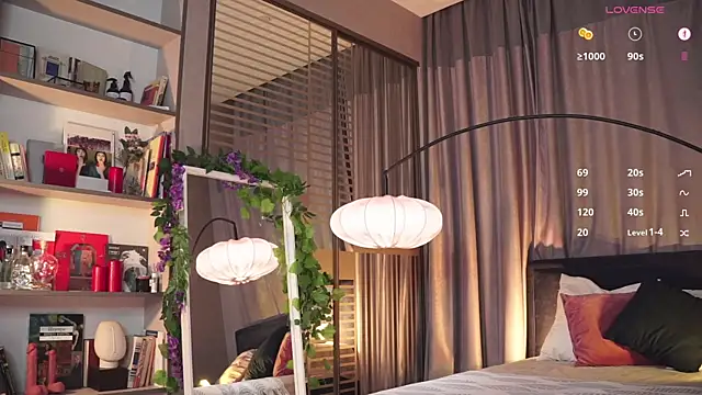 askaudrey  online show from 02-08-25, 02:05