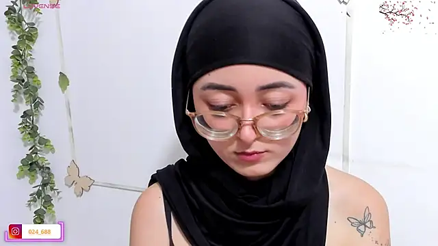 Snapshot of aysel_elid chatting on 05-16-26, 10:08 aysel elid online show from 05-16-26, 10:08