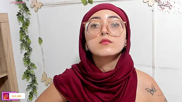 Snapshot of aysel_elid chatting on 07-11-26, 11:17 aysel elid online show from 07-11-26, 11:17