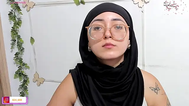 Snapshot of aysel_elid chatting on 07-24-26, 10:30 aysel elid online show from 07-24-26, 10:30