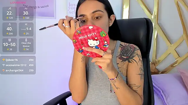 ChloeHarper  online show from 11-18-25, 06:56