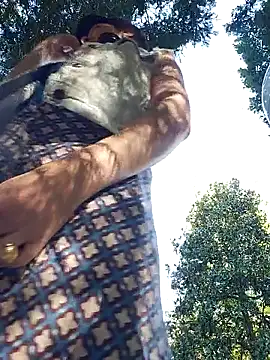 Snapshot of Exhibitionsplit chatting on 10-18-25, 10:16 Exhibitionsplit online show from 10-18-25, 10:16