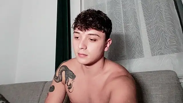 Snapshot of Joedonovan1 chatting on 10-06-25, 05:43 Joedonovan1 online show from 10-06-25, 05:43