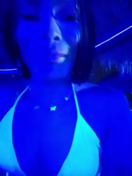 Snapshot of CoralineSweett chatting on 11-06-25, 08:59 CoralineSweett online show from 11-06-25, 08:59