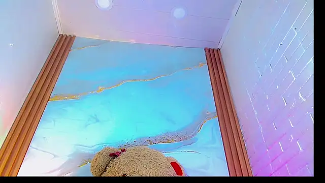 Snapshot of CoralineSweett chatting on 11-22-25, 07:13 CoralineSweett online show from 11-22-25, 07:13