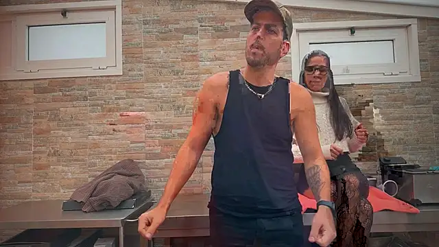 Snapshot of barfantasy chatting on 11-04-25, 09:52 barfantasy online show from 11-04-25, 09:52