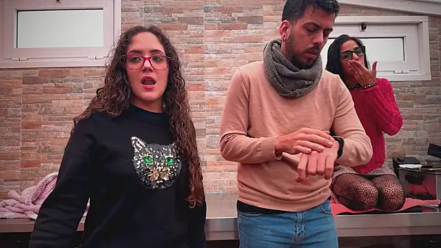 Snapshot of barfantasy chatting on 11-29-25, 11:46 barfantasy online show from 11-29-25, 11:46