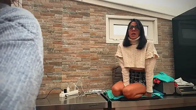 Snapshot of barfantasy chatting on 01-06-26, 11:03 barfantasy online show from 01-06-26, 11:03