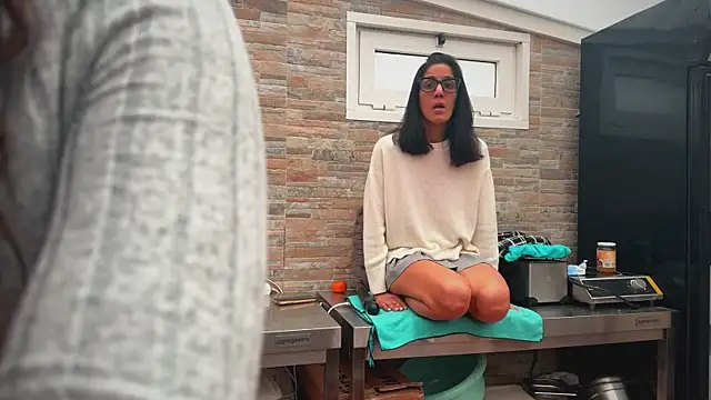 Snapshot of barfantasy chatting on 02-20-26, 11:00 barfantasy online show from 02-20-26, 11:00