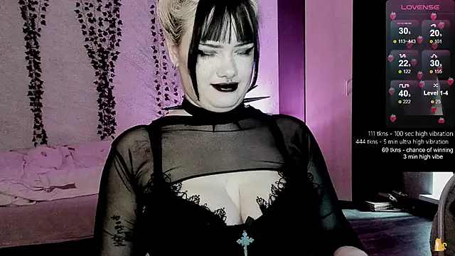 strawberry elfcat online show from 03-29-26, 03:17