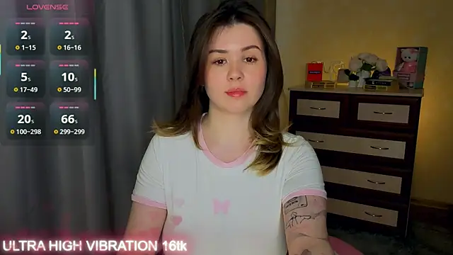 Snapshot of cutie_mili chatting on 05-22-26, 10:32 cutie mili online show from 05-22-26, 10:32