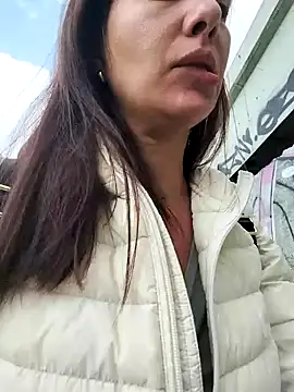 Snapshot of scarlett_moore chatting on 02-16-25, 09:38 scarlett moore online show from 02-16-25, 09:38