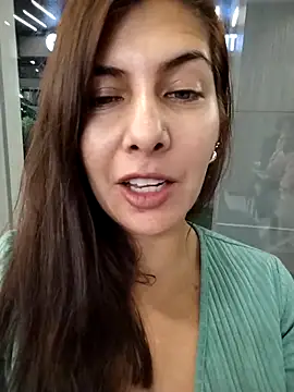 Snapshot of scarlett_moore chatting on 03-01-25, 01:11 scarlett moore online show from 03-01-25, 01:11