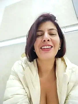 Snapshot of scarlett_moore chatting on 03-15-25, 12:36 scarlett moore online show from 03-15-25, 12:36