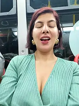 Snapshot of scarlett_moore chatting on 03-17-25, 12:52 scarlett moore online show from 03-17-25, 12:52