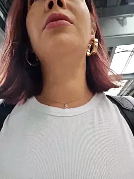 Snapshot of scarlett_moore chatting on 10-29-25, 02:30 scarlett moore online show from 10-29-25, 02:30