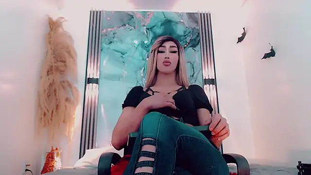 Snapshot of hilary_rodriguez chatting on 10-03-25, 07:33 hilary rodriguez online show from 10-03-25, 07:33