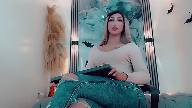 Snapshot of hilary_rodriguez chatting on 10-24-25, 07:21 hilary rodriguez online show from 10-24-25, 07:21