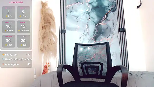 Snapshot of hilary_rodriguez chatting on 11-18-25, 07:07 hilary rodriguez online show from 11-18-25, 07:07