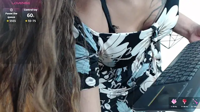 Snapshot of hilary_rodriguez chatting on 11-21-25, 07:34 hilary rodriguez online show from 11-21-25, 07:34