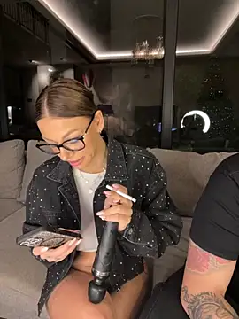 Snapshot of SexOnMyLvL chatting on 11-21-25, 08:29 SexOnMyLvL online show from 11-21-25, 08:29