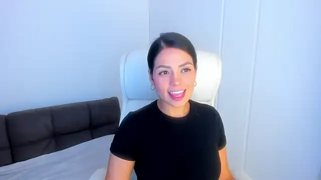 dominique21  online show from 10-08-25, 03:48