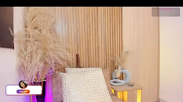 Snapshot of sofhiaa_adaams chatting on 02-13-26, 10:39 sofhiaa adaams online show from 02-13-26, 10:39