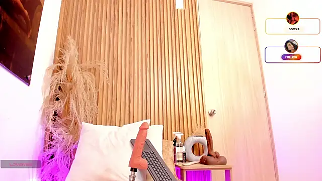 Snapshot of sofhiaa_adaams chatting on 03-01-26, 04:42 sofhiaa adaams online show from 03-01-26, 04:42