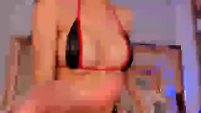 Snapshot of violetta-brown1 chatting on 12-11-24, 03:24 violetta-brown1 online show from 12-11-24, 03:24