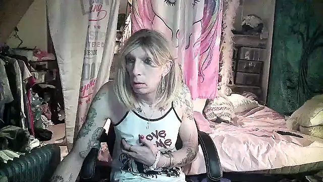 Ombeline1 online show from 02-17-25, 05:25