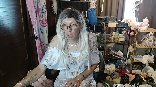 Ombeline1 online show from 09-12-25, 05:24