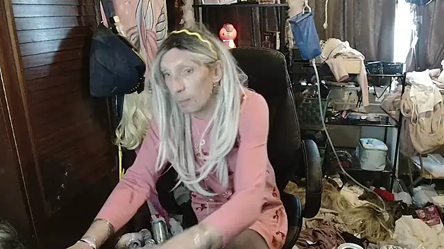 Ombeline1 online show from 12-02-25, 12:10