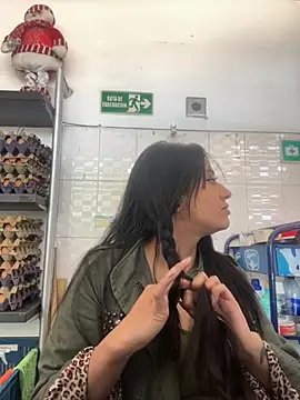 Snapshot of Juana19 chatting on 09-25-25, 03:16 Juana19 online show from 09-25-25, 03:16