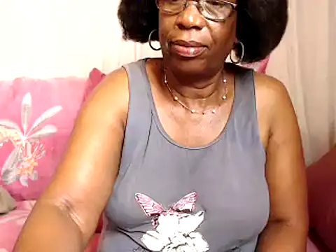 Snapshot of Freakyassnwildx chatting on 02-21-25, 09:54 Freakyassnwildx online show from 02-21-25, 09:54