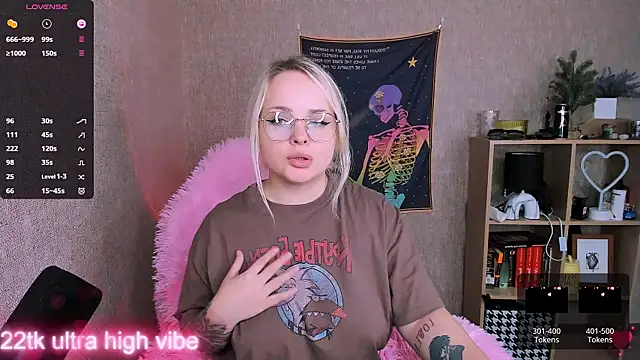 Snapshot of flower_sarah_ chatting on 02-02-25, 08:08 flower sarah online show from 02-02-25, 08:08