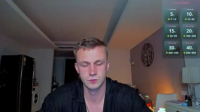 Snapshot of Samuel_Andrew chatting on 05-16-26, 08:00 Samuel Andrew online show from 05-16-26, 08:00