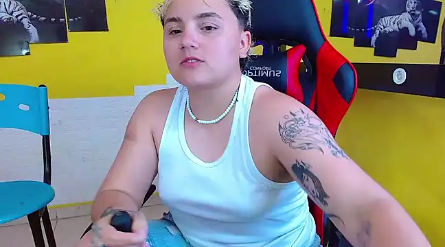 isabeautyx19 online show from 03-05-25, 01:10