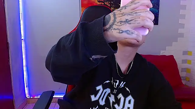 isabeautyx19 online show from 03-21-25, 03:01