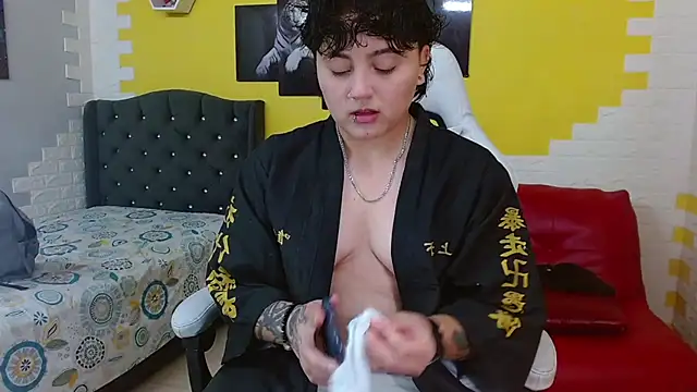 isabeautyx19 online show from 03-31-26, 02:02