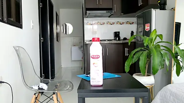 grey   27 online show from 02-22-25, 05:24