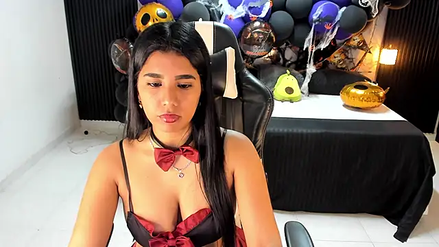 Ivy 16 online show from 10-29-25, 12:07