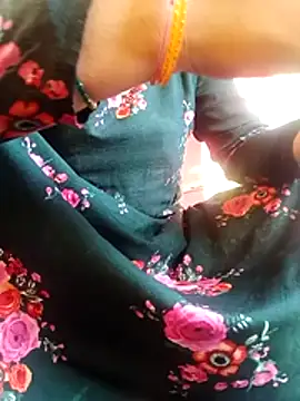 Snapshot of Mamta_Chaterjee chatting on 06-26-26, 01:21 Mamta Chaterjee online show from 06-26-26, 01:21