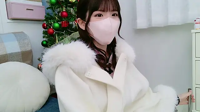 Snapshot of -minami- chatting on 12-12-24, 12:33 -minami- online show from 12-12-24, 12:33